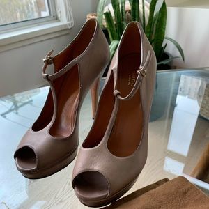 Gucci Betty T strap Taupe Peep Toe Platform